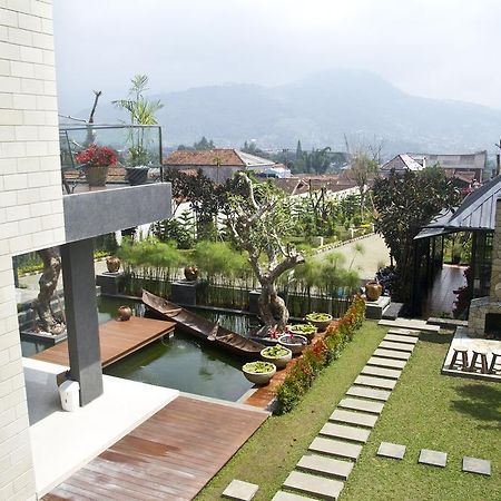 D Green Villa Lembang Δωμάτιο φωτογραφία